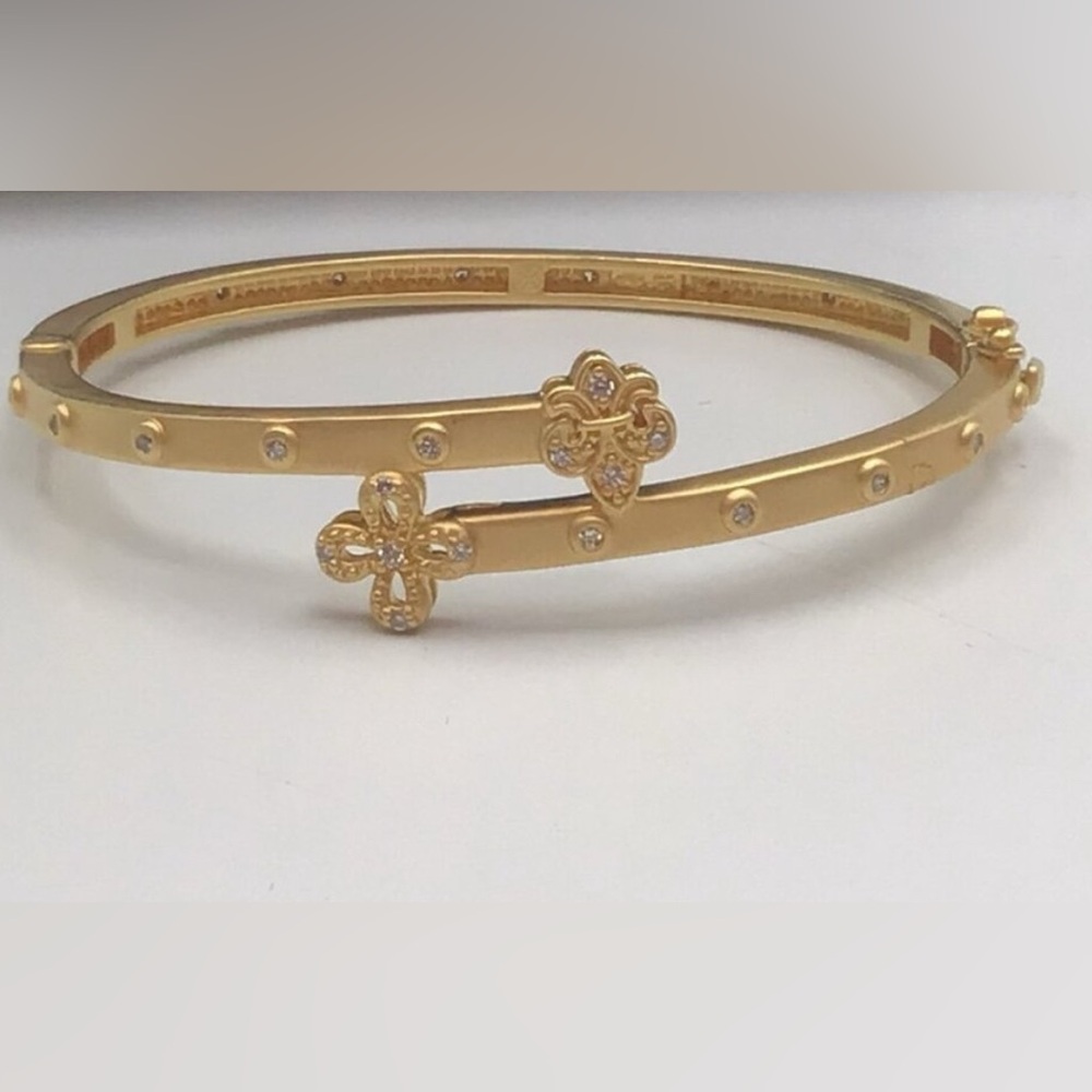 Freida Rothman Elegant Gold Fleur-de-Lis Oval Hinged Bangle
